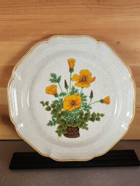 Mikasa Garden Club Collection with Yellow Poppy Design. Dinner Plate.